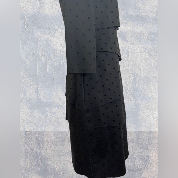 Tahari Arthur S. Levine Black Dress Size 2 - Picture 8 of 11